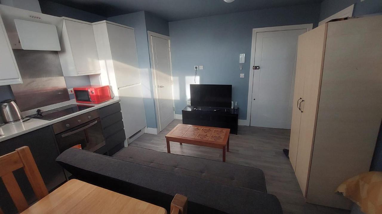 Modern Studio Maidstone - Redecorated Oct 2023 Εξωτερικό φωτογραφία